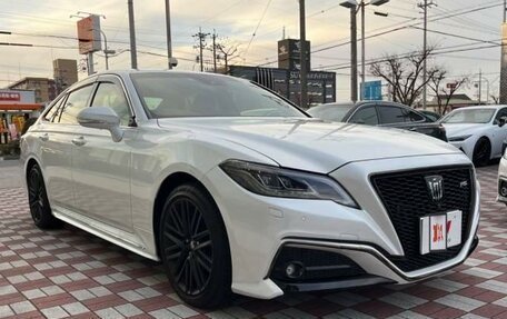 Toyota Crown, 2022 год, 2 900 000 рублей, 2 фотография