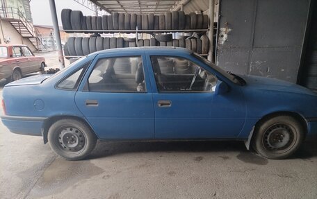 Opel Vectra A, 1989 год, 75 000 рублей, 2 фотография