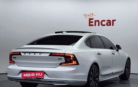 Volvo S90 II рестайлинг, 2021 год, 5 000 000 рублей, 2 фотография