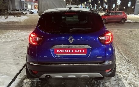 Renault Kaptur I рестайлинг, 2022 год, 2 550 000 рублей, 3 фотография