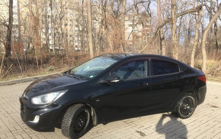 Hyundai Solaris II рестайлинг, 2012 год, 960 000 рублей, 3 фотография