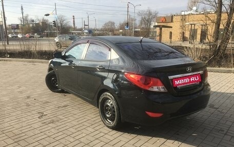 Hyundai Solaris II рестайлинг, 2012 год, 960 000 рублей, 4 фотография