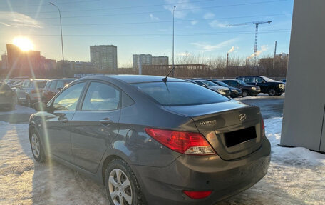 Hyundai Solaris II рестайлинг, 2012 год, 899 000 рублей, 3 фотография