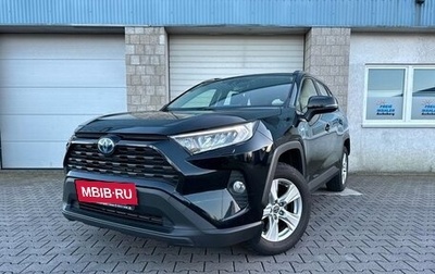 Toyota RAV4, 2021 год, 3 841 000 рублей, 1 фотография