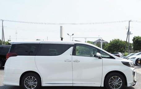 Toyota Alphard III, 2022 год, 5 150 000 рублей, 13 фотография