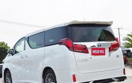 Toyota Alphard III, 2022 год, 5 150 000 рублей, 16 фотография