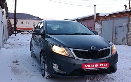 KIA Rio III рестайлинг, 2013 год, 700 000 рублей, 3 фотография