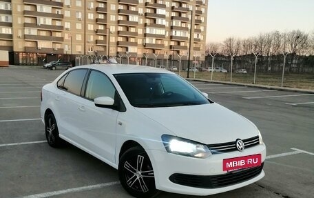 Volkswagen Polo VI (EU Market), 2011 год, 780 000 рублей, 2 фотография