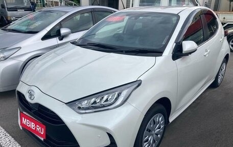 Toyota Yaris XP150 рестайлинг, 2021 год, 1 120 000 рублей, 5 фотография