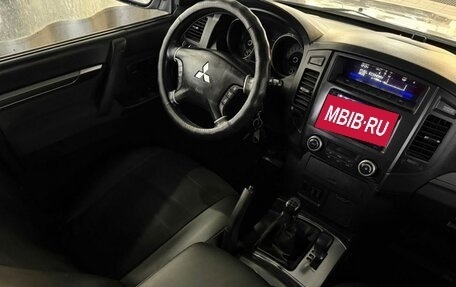 Mitsubishi Pajero IV, 2011 год, 1 990 000 рублей, 11 фотография