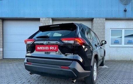 Toyota RAV4, 2021 год, 3 841 000 рублей, 7 фотография