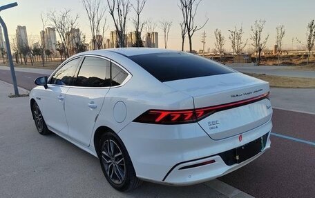 BYD Qin, 2021 год, 1 320 000 рублей, 4 фотография