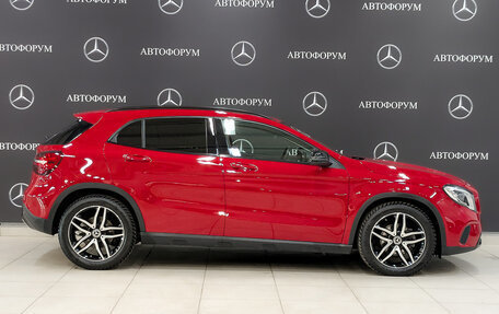 Mercedes-Benz GLA, 2018 год, 2 800 000 рублей, 4 фотография