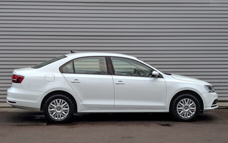 Volkswagen Jetta VI, 2018 год, 1 635 000 рублей, 4 фотография