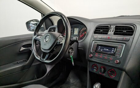 Volkswagen Polo VI (EU Market), 2019 год, 1 050 000 рублей, 24 фотография