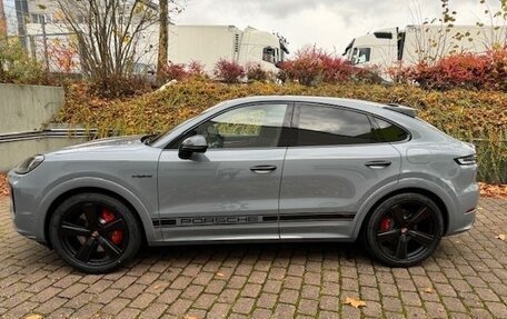 Porsche Cayenne III, 2024 год, 25 586 386 рублей, 3 фотография