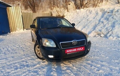 Toyota Avensis III рестайлинг, 2003 год, 670 000 рублей, 3 фотография