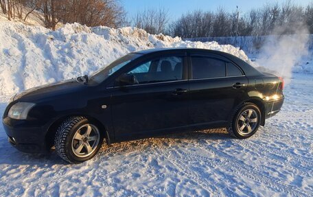 Toyota Avensis III рестайлинг, 2003 год, 670 000 рублей, 27 фотография