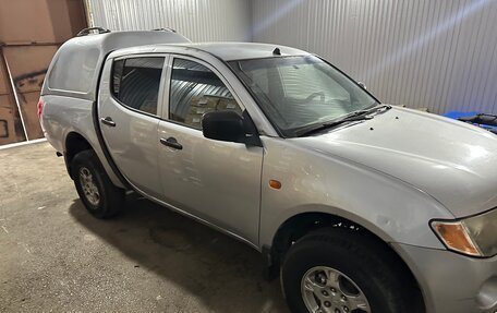 Mitsubishi L200 IV рестайлинг, 2008 год, 1 400 000 рублей, 4 фотография