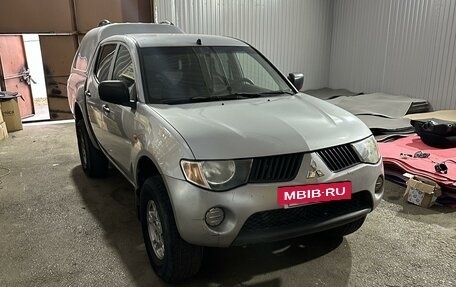 Mitsubishi L200 IV рестайлинг, 2008 год, 1 400 000 рублей, 2 фотография