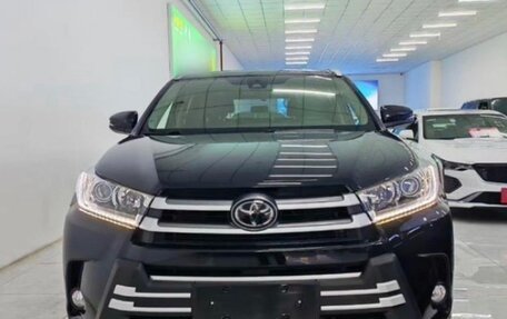 Toyota Highlander III, 2021 год, 3 574 999 рублей, 2 фотография