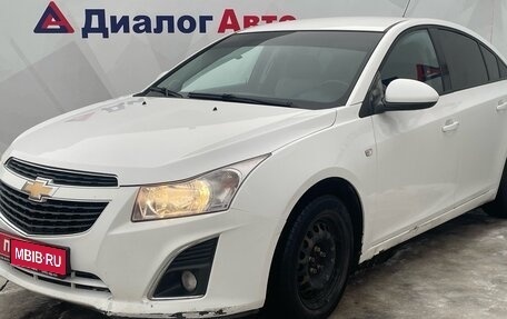 Chevrolet Cruze II, 2013 год, 700 000 рублей, 3 фотография