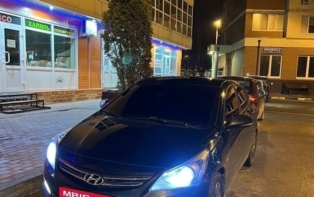 Hyundai Solaris II рестайлинг, 2016 год, 1 300 000 рублей, 2 фотография