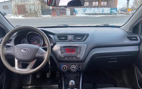 KIA Rio III рестайлинг, 2011 год, 740 000 рублей, 10 фотография