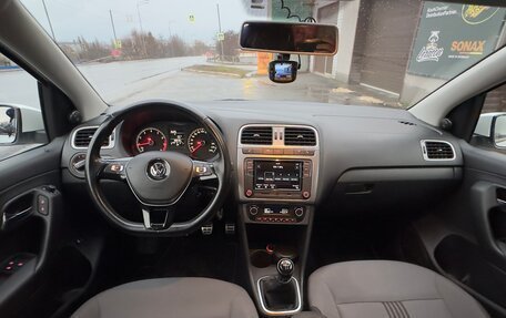 Volkswagen Polo VI (EU Market), 2016 год, 1 150 000 рублей, 10 фотография