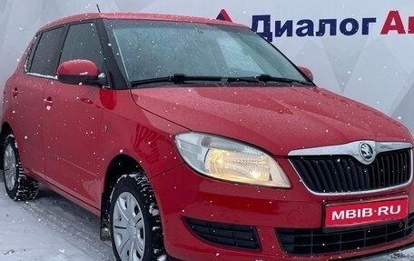 Skoda Fabia II, 2013 год, 905 000 рублей, 1 фотография