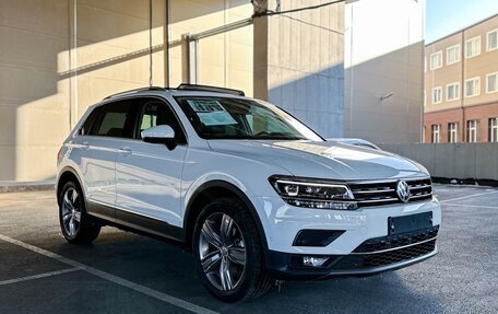 Volkswagen Tiguan II, 2020 год, 3 070 000 рублей, 2 фотография