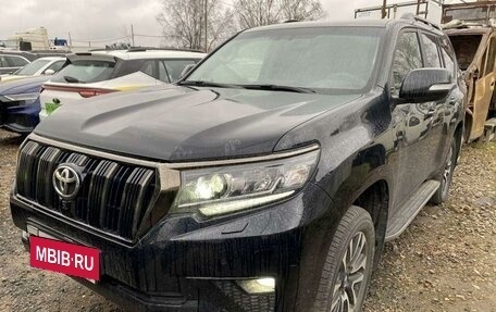 Toyota Land Cruiser Prado 150 рестайлинг 2, 2021 год, 5 610 000 рублей, 2 фотография