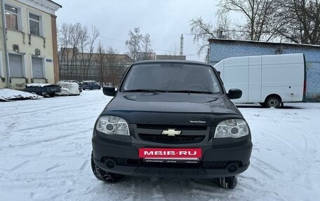 Chevrolet Niva I рестайлинг, 2010 год, 495 000 рублей, 3 фотография