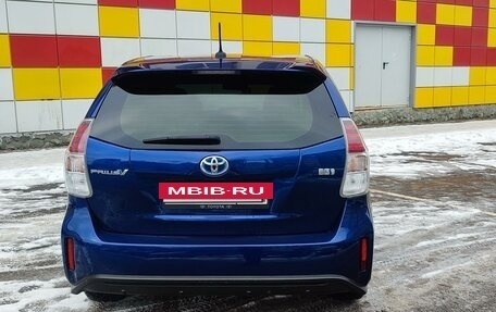 Toyota Prius v (+) I (ZVW40/41) рестайлинг, 2016 год, 1 900 000 рублей, 6 фотография