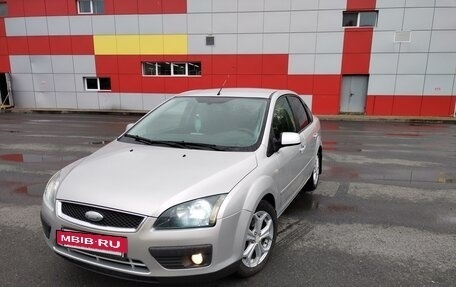 Ford Focus II рестайлинг, 2005 год, 650 000 рублей, 3 фотография