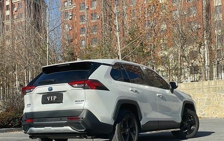 Toyota RAV4, 2022 год, 2 890 000 рублей, 5 фотография