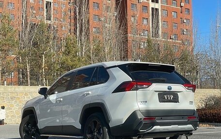 Toyota RAV4, 2022 год, 2 890 000 рублей, 4 фотография