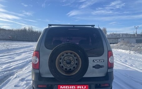 Chevrolet Niva I рестайлинг, 2010 год, 520 000 рублей, 3 фотография