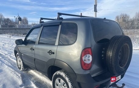 Chevrolet Niva I рестайлинг, 2010 год, 520 000 рублей, 2 фотография