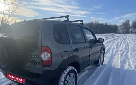 Chevrolet Niva I рестайлинг, 2010 год, 520 000 рублей, 4 фотография