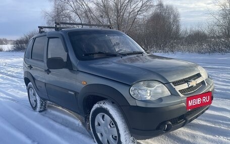 Chevrolet Niva I рестайлинг, 2010 год, 520 000 рублей, 5 фотография