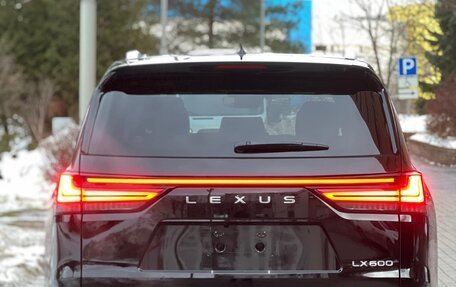 Lexus LX, 2023 год, 23 000 000 рублей, 4 фотография