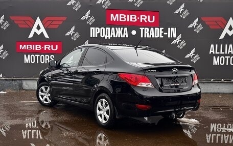 Hyundai Solaris II рестайлинг, 2013 год, 795 000 рублей, 23 фотография