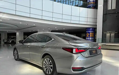 Lexus ES VII, 2021 год, 3 600 000 рублей, 6 фотография