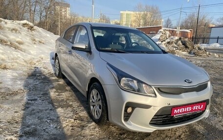 KIA Rio IV, 2018 год, 1 450 000 рублей, 2 фотография