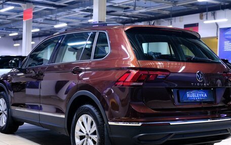 Volkswagen Tiguan II, 2021 год, 2 799 000 рублей, 4 фотография