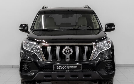 Toyota Land Cruiser Prado 150 рестайлинг 2, 2016 год, 3 900 000 рублей, 2 фотография