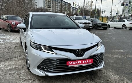 Toyota Camry, 2018 год, 2 930 000 рублей, 6 фотография