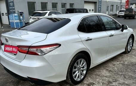 Toyota Camry, 2018 год, 2 930 000 рублей, 9 фотография