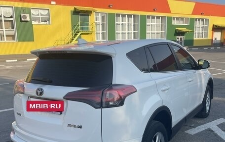 Toyota RAV4, 2015 год, 2 700 000 рублей, 3 фотография